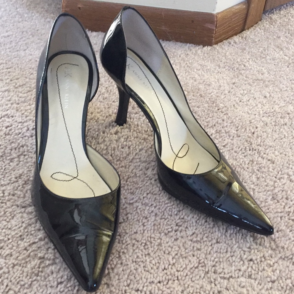 Anne Klein Black Patent Pumps